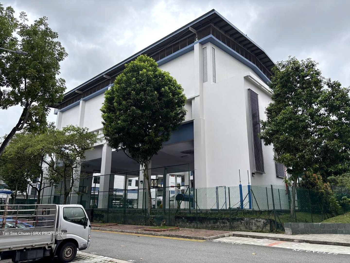 Hougang Avenue 3 (D19), Shop House #526294911